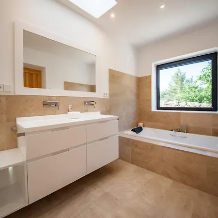 Charming In The Heart Of San Rafael