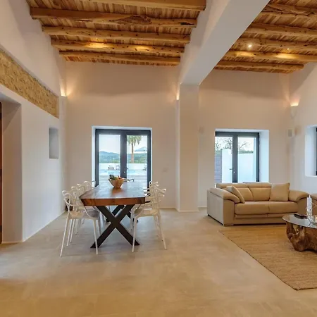 Villa Charming In The Heart Of San Rafael
