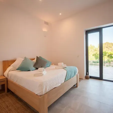 Villa Charming In The Heart Of San Rafael